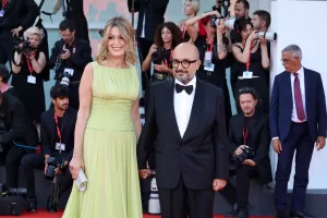 Chi è Federica Corsini, giornalista e moglie del ministro Sangiuliano, i loro viaggi on the road e Gasparri come testimone di nozze