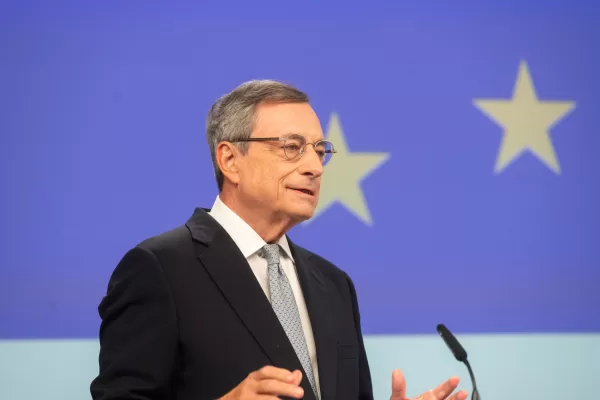 Draghi sprona l’Europa: quei passaggi da compiere per agire come un unico Stato