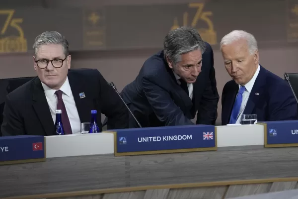 Stati Uniti e Regno Unito d’accordo sul sostegno all’Ucraina, ma distanti su Israele: le differenze tra Biden e Starmer sulle armi Stati Uniti e Regno Unito d’accordo sul sostegno all’Ucraina, ma distanti su Israele: le differenze tra Biden e Starmer sulle armi