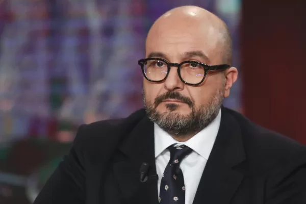 Sangiuliano nuovo corrispondente Rai da Parigi. È qui Times Square?