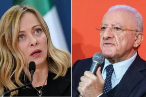 Terzo mandato, il governo si vendica su De Luca: la decisione illiberale e ipocrita. Tra norme ad personam e l’assist alle opposizioni Terzo mandato, il governo si vendica su De Luca: la decisione illiberale e ipocrita. Tra norme ad personam e l’assist alle opposizioni