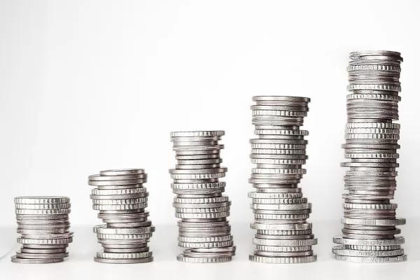 La lobby, le imprese e il ricatto degli investimenti La lobby, le imprese e il ricatto degli investimenti