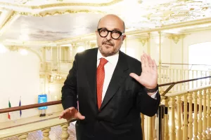 Regionali Campania, Sangiuliano pronto a candidarsi: esilio finito. Cirielli: “A Parigi sta bene, ma deve muoversi”