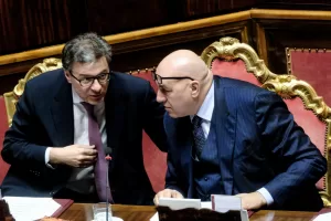 Foto Mauro Scrobogna/LaPresse
08-02-2024 Roma (Italia) Politica – Senato, interrogazioni a risposta immediata – Nella foto: il Ministro dell’Economia Giancarlo Giorgetti, il Ministro della Difesa Guido Crosetto durante il question time

February 08, Rome (Italy) Politics – Senate, questions with immediate answer – In the photo: the Minister of economy Giancarlo Giorgetti, Ministry of Defense Guido Crosetto during the question time ￼