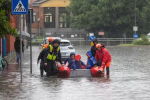 Maltempo a Milano, allerta meteo: esonda il Lambro, attesa le piena del Seveso. Scuole chiuse in Lombardia