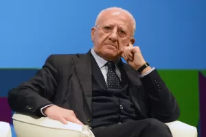 VINCENZO DE LUCA PRESIDENTE REGIONE CAMPANIA VINCENZO DE LUCA PRESIDENTE REGIONE CAMPANIA
