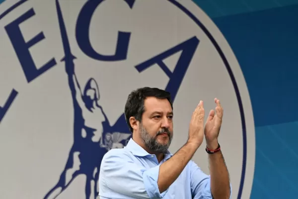 Open arms, una valutazione sul dolo di Salvini e il confine tra illegittimità amministrativa e illiceità penale