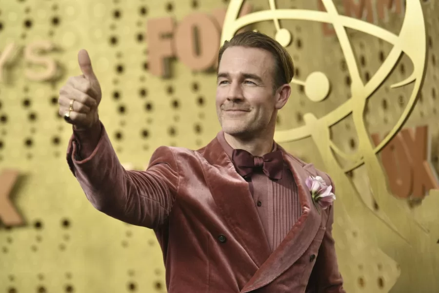 “Dawson” ha il cancro, l’attore James Van Der Beek costretto ad annunciare la malattia: “Un tabloid ha rovinato i miei piani”