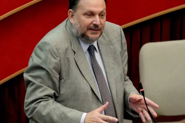 Sorpresa Pd, riecco i riformisti e alla testa spunta Gentiloni. Tonini: “Che errore chiudersi”