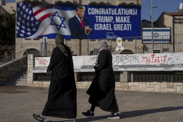 A sign that displays a photo of U.S. President-elect Donald Trump and reads “Congratulations! Trump, make Israel great!” is projected two days after the U.S. election, in Jerusalem, Thursday, Nov. 7, 2024. (AP Photo/Ohad Zwigenberg)
Associated Press / LaPresse
Only italy and Spain A sign that displays a photo of U.S. President-elect Donald Trump and reads “Congratulations! Trump, make Israel great!” is projected two days after the U.S. election, in Jerusalem, Thursday, Nov. 7, 2024. (AP Photo/Ohad Zwigenberg)
Associated Press / LaPresse
Only italy and Spain
