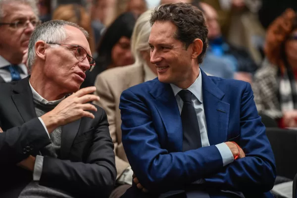 Foto Alberto Gandolfo/LaPresse 23-11-2023 Torino, Italia – Cronaca – Drive Different. Dall’Austerity alla mobilità del futuro. Nella foto: Carlos Tavares, John Elkann November 23, 2023 Turin Italy – News – Drive Different. Dall’Austerity alla mobilità del futuro. In the photo: Carlos Tavares, John Elkann Foto Alberto Gandolfo/LaPresse 23-11-2023 Torino, Italia – Cronaca – Drive Different. Dall’Austerity alla mobilità del futuro. Nella foto: Carlos Tavares, John Elkann November 23, 2023 Turin Italy – News – Drive Different. Dall’Austerity alla mobilità del futuro. In the photo: Carlos Tavares, John Elkann