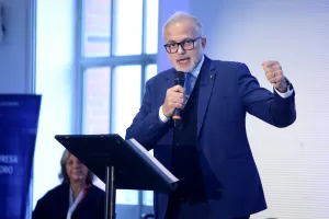 L’inaspettato Ruffini sulle orme di Prodi, una nuova Margherita contro Meloni? L’inaspettato Ruffini sulle orme di Prodi, una nuova Margherita contro Meloni?