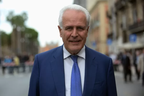 Eugenio Giani: “Con Toscana diffusa combattiamo gli squilibri territoriali. E i PIR daranno respiro alle strutture ospedaliere” Eugenio Giani: “Con Toscana diffusa combattiamo gli squilibri territoriali. E i PIR daranno respiro alle strutture ospedaliere”