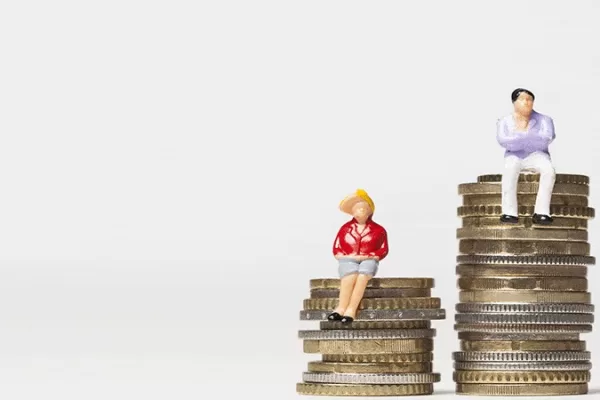 Un sistema pensionistico a due velocità: il conto salato da pagare è per le donne Un sistema pensionistico a due velocità: il conto salato da pagare è per le donne