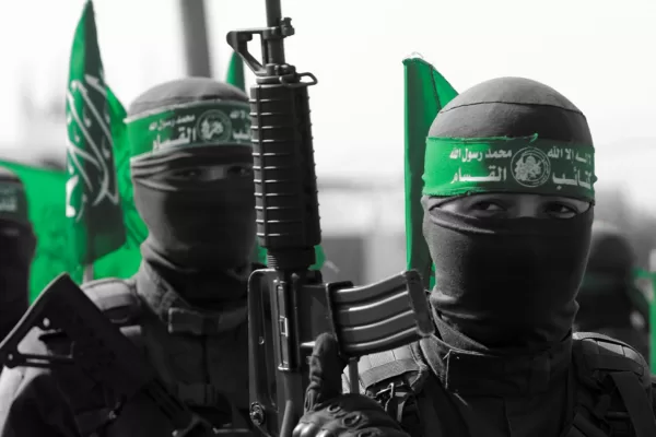 L’uso spregiudicato dei bambini-soldato nella “rivoluzione” del sabato nero L’uso spregiudicato dei bambini-soldato nella “rivoluzione” del sabato nero