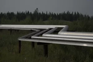 Usa al timone del petrolio globale, il ritorno del “dominio energetico” scuote i mercati e detta le regole Usa al timone del petrolio globale, il ritorno del “dominio energetico” scuote i mercati e detta le regole