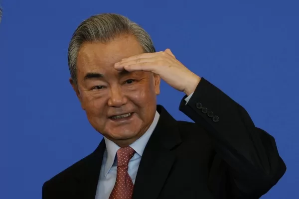 La Cina continua lo shopping in Africa mentre la Francia viene cacciata anche dalla Costa d’Avorio