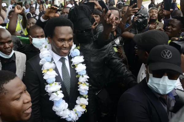 Mozambique’s opposition leader Venancio Mondlane arrives at the Mavalane International Airport in Maputo, Mozambique, Thursday, Jan. 9, 2025. (AP Photo/Carlos Uqueio) 


Associated Press / LaPresse
Only italy and spain