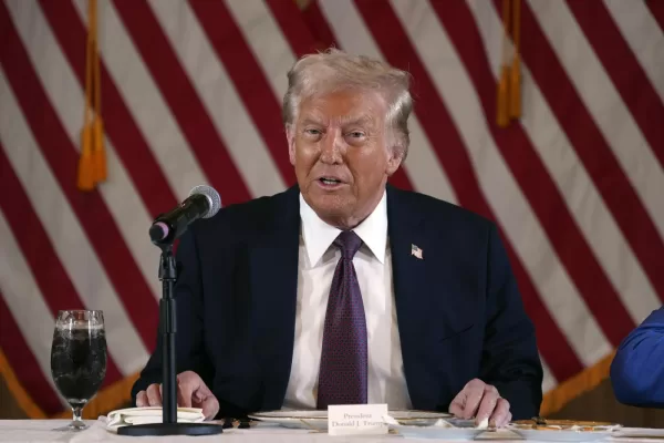 Hamas “libera gli ostaggi o sarà l’inferno”: la differenza tra Trump e Biden Hamas “libera gli ostaggi o sarà l’inferno”: la differenza tra Trump e Biden