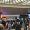 Caos elettrico alla stazione Termini di Roma, tutti treni in colossale ritardo Caos elettrico alla stazione Termini di Roma, tutti treni in colossale ritardo