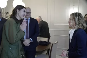 Cecilia Sala e la cella di isolamento: “Mai pensato di essere liberata così presto. Ieri non ho dormito, volevo stare all’aperto e sentire musica” Cecilia Sala e la cella di isolamento: “Mai pensato di essere liberata così presto. Ieri non ho dormito, volevo stare all’aperto e sentire musica”