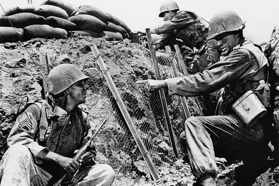 ©lapresse
archivio storico
spettacolo
cinema
anno 1959
Gregory Peck
nella foto: l’attore Gregory Peck in una scena del film “Pork chop hill”