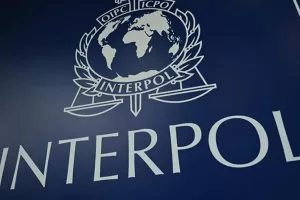 Il carceriere di Tripoli Almasri arrestato prima di Juventus-Milan: la segnalazione dall’Interpol e l’imbarazzo del governo