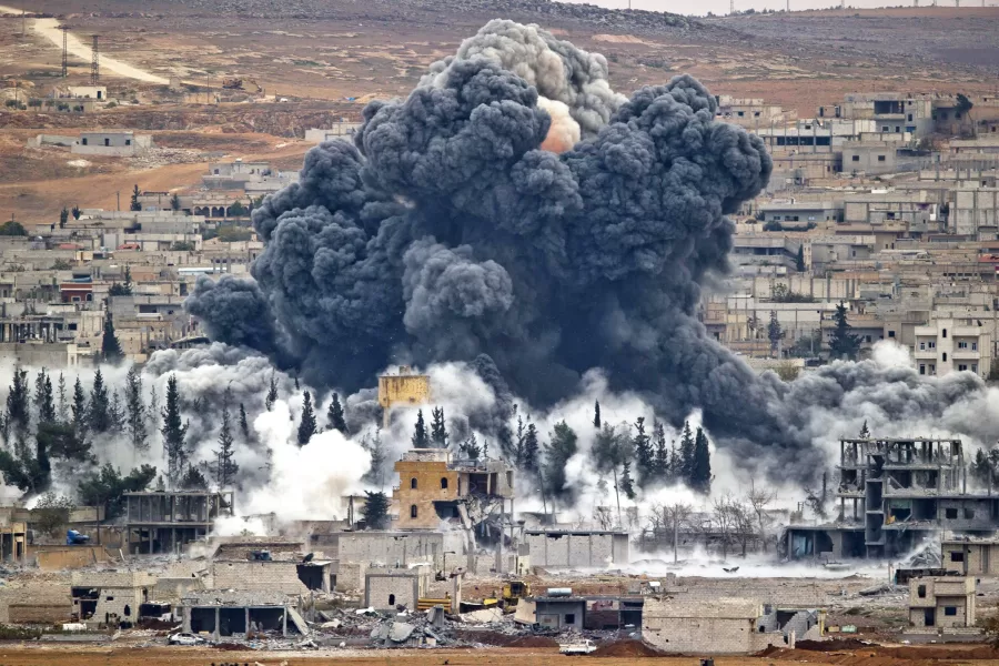 Stati Uniti, sfida a Erdogan e all’Iran: truppe in Siria con la prima base militare a Kobanê e sostegno ai curdi