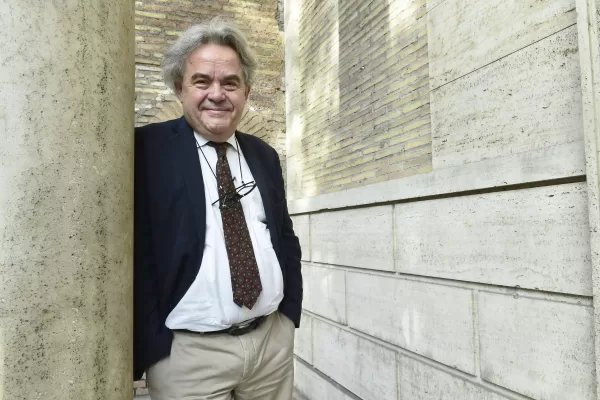 Felicori lascia Italia Viva: “L’abbraccio con Schlein e la tattica di Renzi: fare un partitino del 2% che diventa ‘corrente esterna’ dei Dem, no”