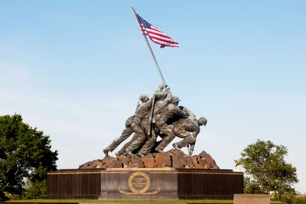 Breve guida pratica per fondare una comunità, un partito o una nazione Breve guida pratica per fondare una comunità, un partito o una nazione