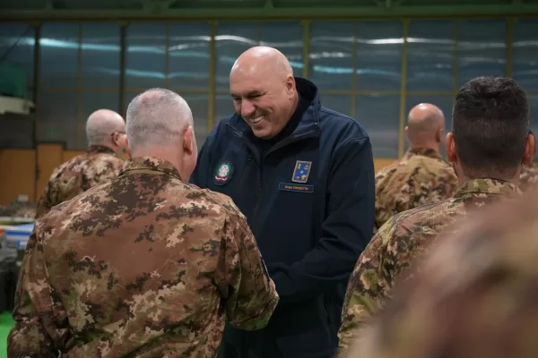 Ucraina, sul sostegno militare italiano Avs e M5S votano ancora per la resa, la Lega nicchia