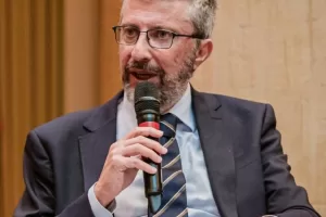 Milano non è per tutti, Luca Pesenti: “La politica fatica a governare le grandi accelerazioni. A mancare è la cultura della sussidiarietà”