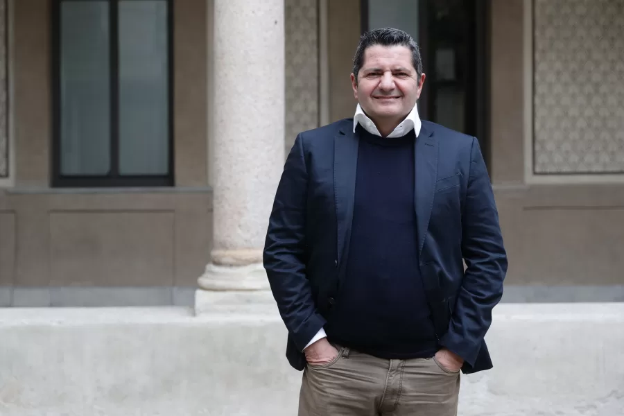 A Milano il costo della vita è sfuggito di mano, Marco Bentivogli: “Se una città è vietata ai lavoratori tradisce il suo spirito fondativo”
