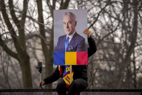 Romania nel caos, Putin guarda ad Est: il sogno nel cassetto per disintegrare l’unità dell’Europa Romania nel caos, Putin guarda ad Est: il sogno nel cassetto per disintegrare l’unità dell’Europa