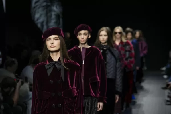 Fashion week: Milano, i grandi marchi e il prêt-à-porter. Così è nata la città della Moda