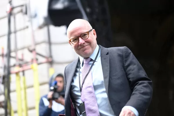 Regno Unito, la destra attacca il procuratore Hermer perché troppo fedele allo Stato di diritto