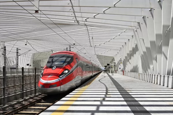 Lentezza italiana: le opere pubbliche aspettano e il Paese non cresce. Per una ferrovia Madrid batte Roma 3 a 1 Lentezza italiana: le opere pubbliche aspettano e il Paese non cresce. Per una ferrovia Madrid batte Roma 3 a 1