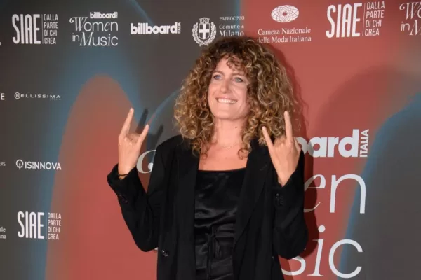 Chi è Marta Donà, la manager di Olly che ha vinto quattro volte Sanremo. Lo ‘zio’ Celentano, i Maneskin e la famiglia di imprenditori