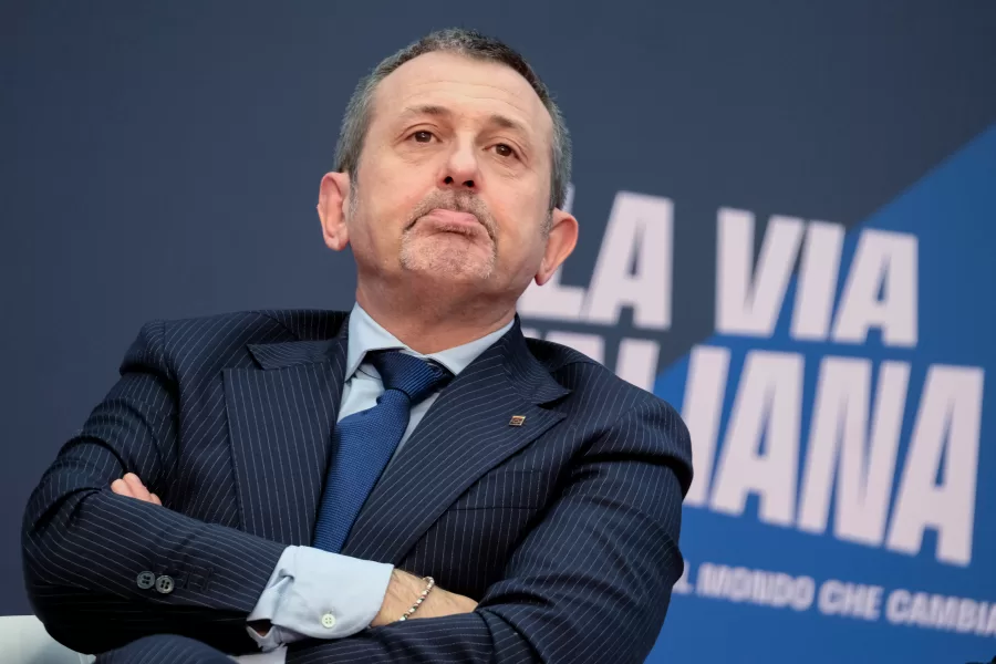 Il garantismo è un optional, il caso Delmastro mostra la deriva del dibattito tivvù