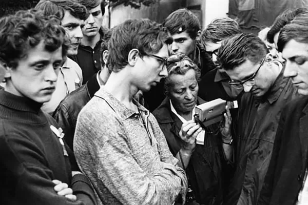 La storia dimenticata di ‘Oggi in Italia’, la radio ribelle che sfidò Rai e potere