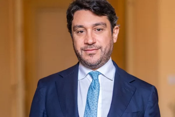 Tiberio Brunetti: “La destra moderna è matura. Ma scelga tra responsabilità e macchiettismo” Tiberio Brunetti: “La destra moderna è matura. Ma scelga tra responsabilità e macchiettismo”
