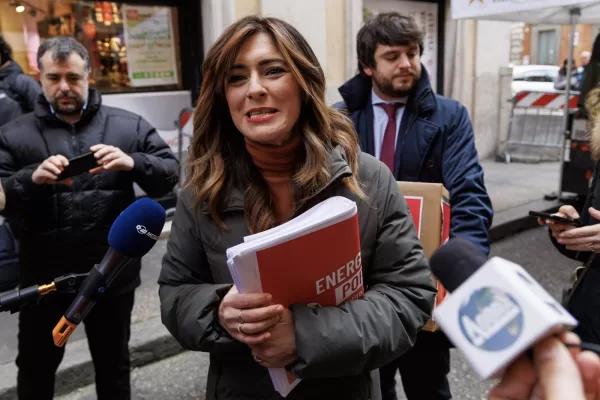 Pina Picierno da progressista a eretica blasfema: colpevole di aver parlato con Israele a “genocidio in corso”