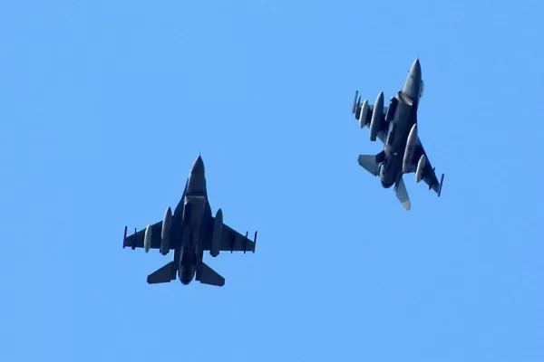 L’Italia diventi leader della difesa aerea Ue, Meloni metta il populismo di Salvini e Conte all’angolo