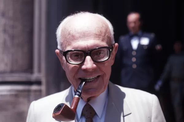 L’indimenticabile lezione di Pertini: solo le azioni danno vita agli ideali