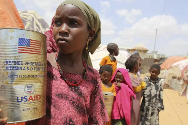 Somali internally-displaced persons (IDP) children look out from family’s makeshift homes in Maslah camp on the outskirts of Mogadishu, Somalia Wednesday, Feb. 5, 2025. (AP Photo/Farah Abdi Warsameh) 


Associated Press / LaPresse
Only italy and Spain