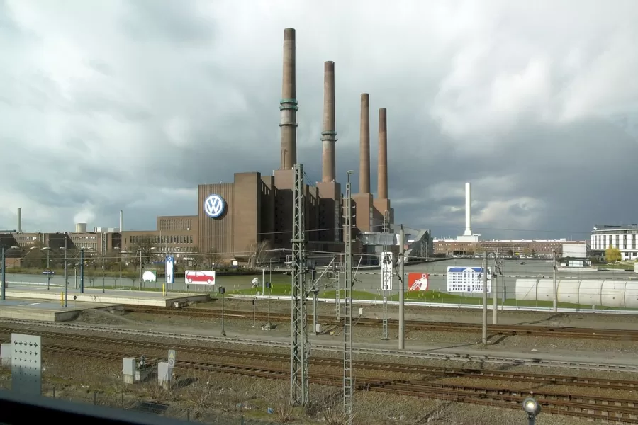 Siemens, Audi e i colossi tedeschi traballano ‘grazie’ ai robot cinesi che stanno conquistando il mondo