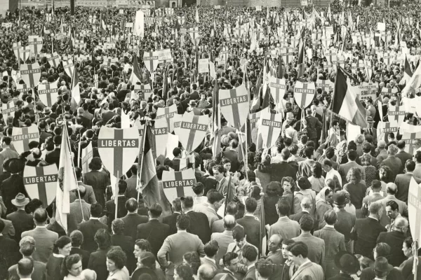 L’adunata pacifista della Piazza lascia a casa le radici e scorda la Dc che costruì l’Europa