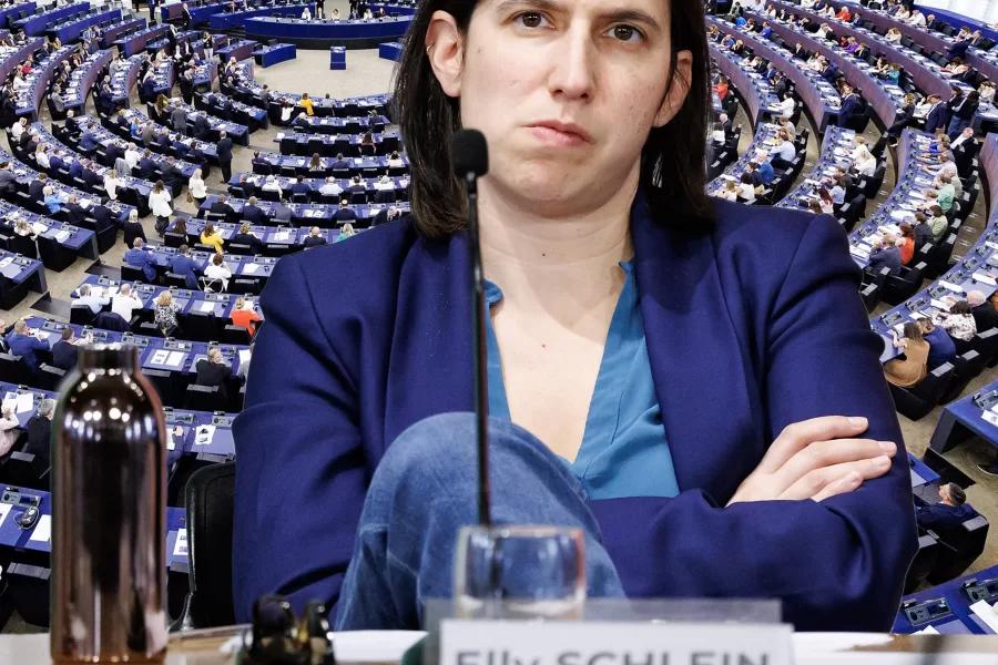 Elly Schlein durante il convegno organizzato dal Partito democratico "Lotta alle mafie e alla corruzione al centro della politica. Far vivere i valori della Costituzione", Roma, Lunedì, 24 Febbraio 2025 (Foto Roberto Monaldo / LaPresse)
 
Elly Schlein during the conference organized by the Democratic party "Fight against mafias and corruption at the center of politics”, Rome, Monday, Feb. 24, 2025 (Photo by Roberto Monaldo / LaPresse)