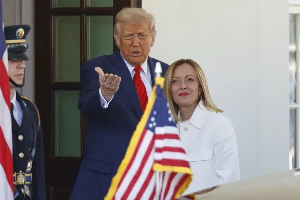 Massimo Teodori: “La relazione tra Meloni Trump? Tutta immagine. Gli Stati Uniti sanno che isolarsi non paga”