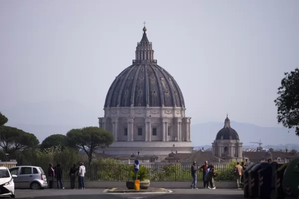Papa Francesco e il rapporto con la destra conservatrice: tra polemiche, contrasti e presunte rotture